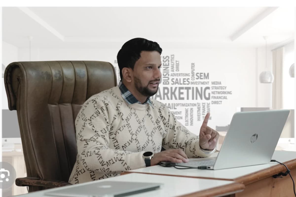 Jugal Chauhan Founder Course Unbox